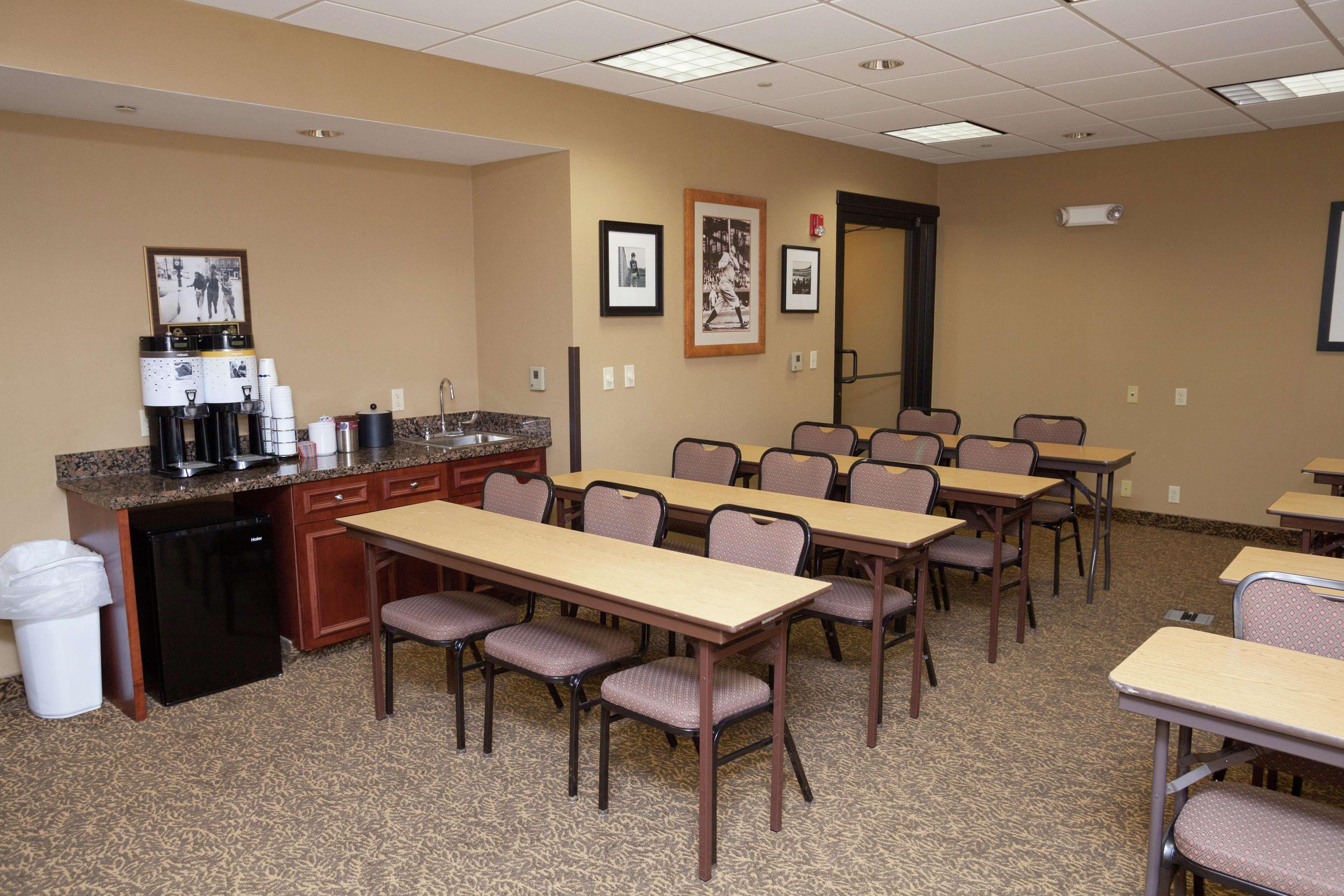Hampton Inn Oneonta Esterno foto